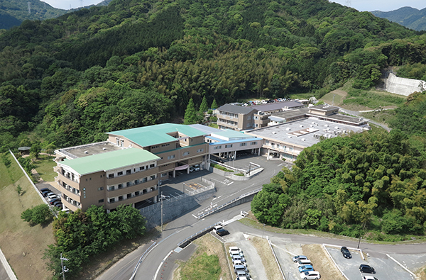 社会福祉法人　やまばと会　員光園
